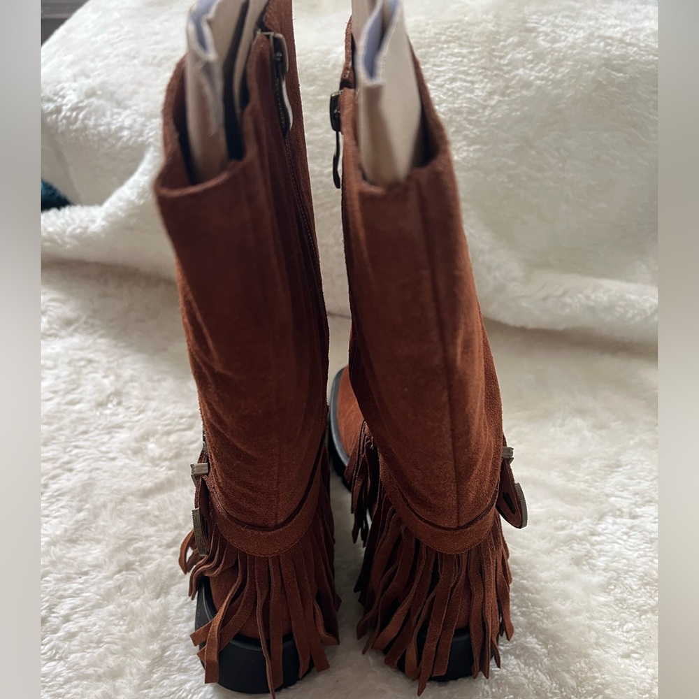 Fringe Suede Boots - Brown - Picture 5 of 11